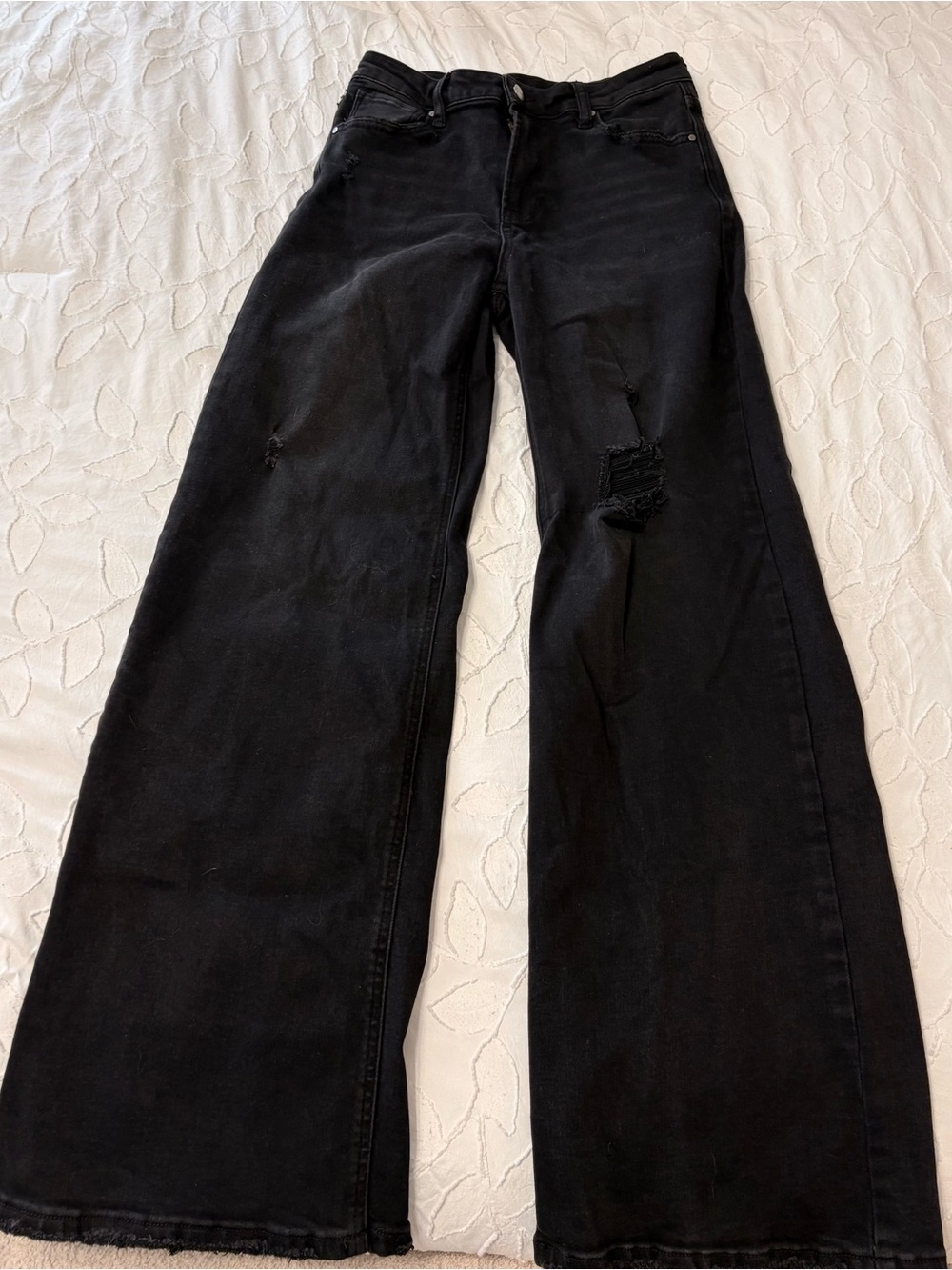 Wide-Leg Distressed Black Women’s Jeans